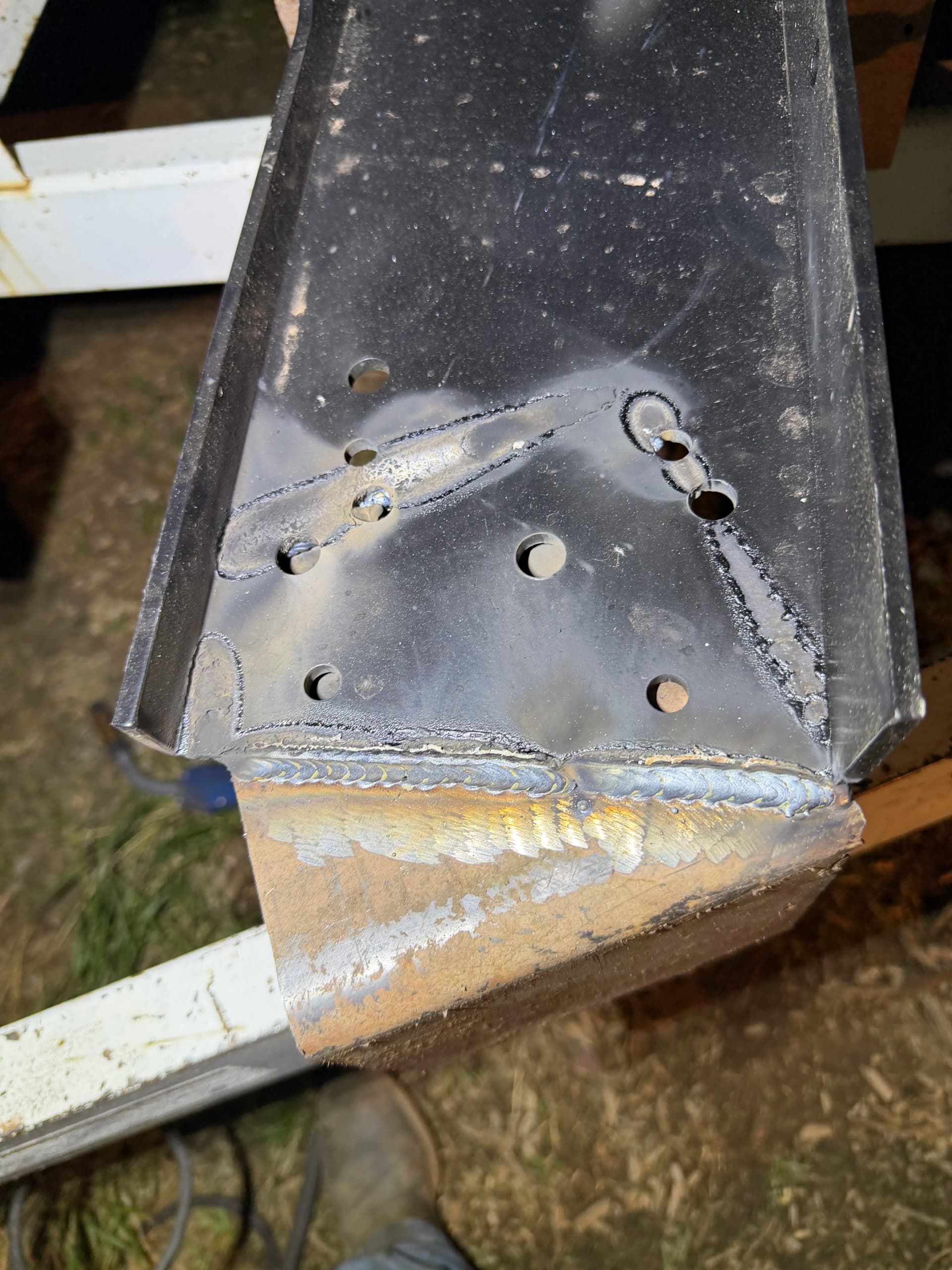 Gallery photos for Trailer Jack and Winch Plate Welded Right the First Time: Image #4