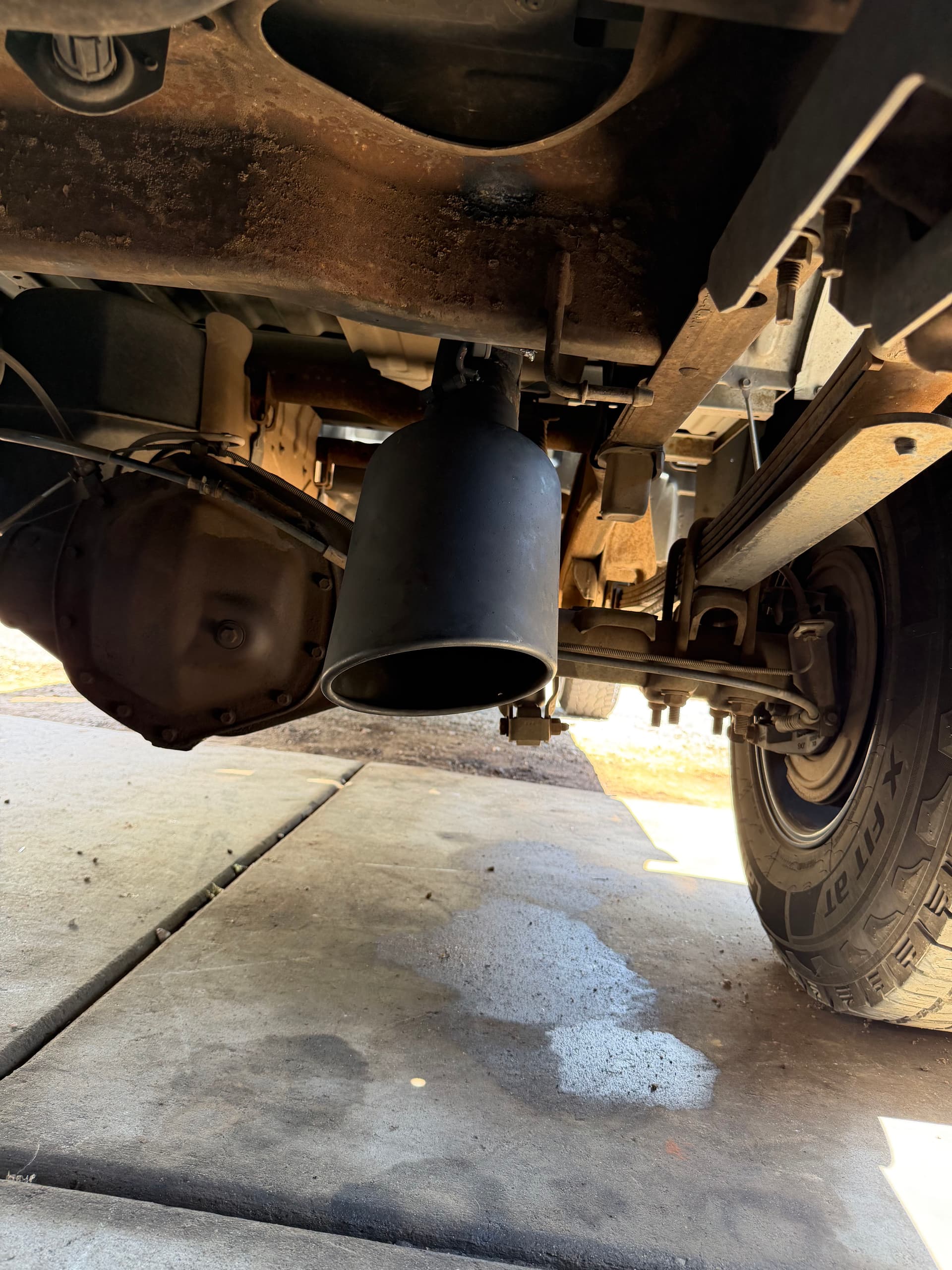 Gallery photos for Duramax Exhaust Repair with Axle Dump Modification: Image #2