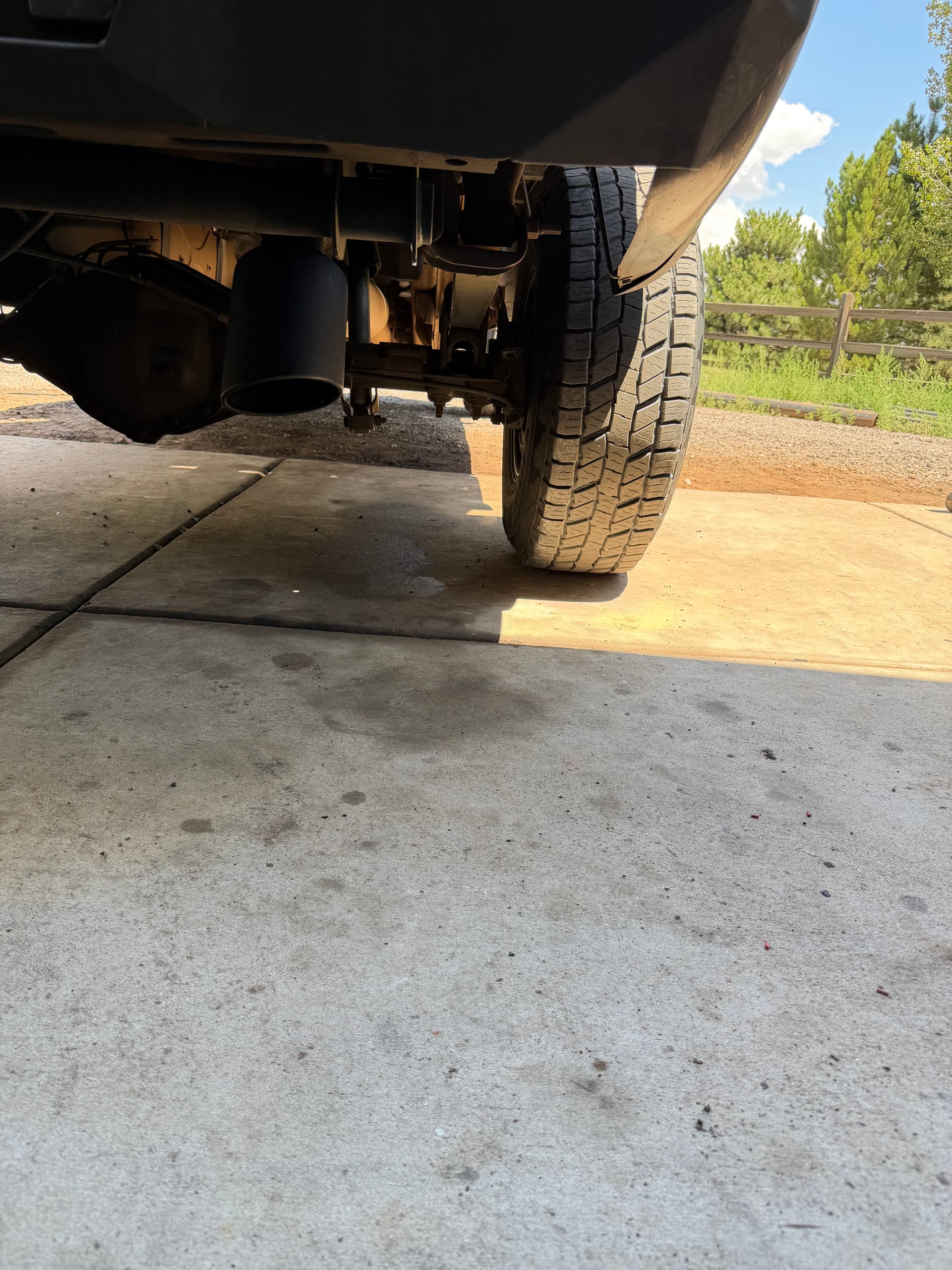 Gallery photos for Duramax Exhaust Repair with Axle Dump Modification: Image #1