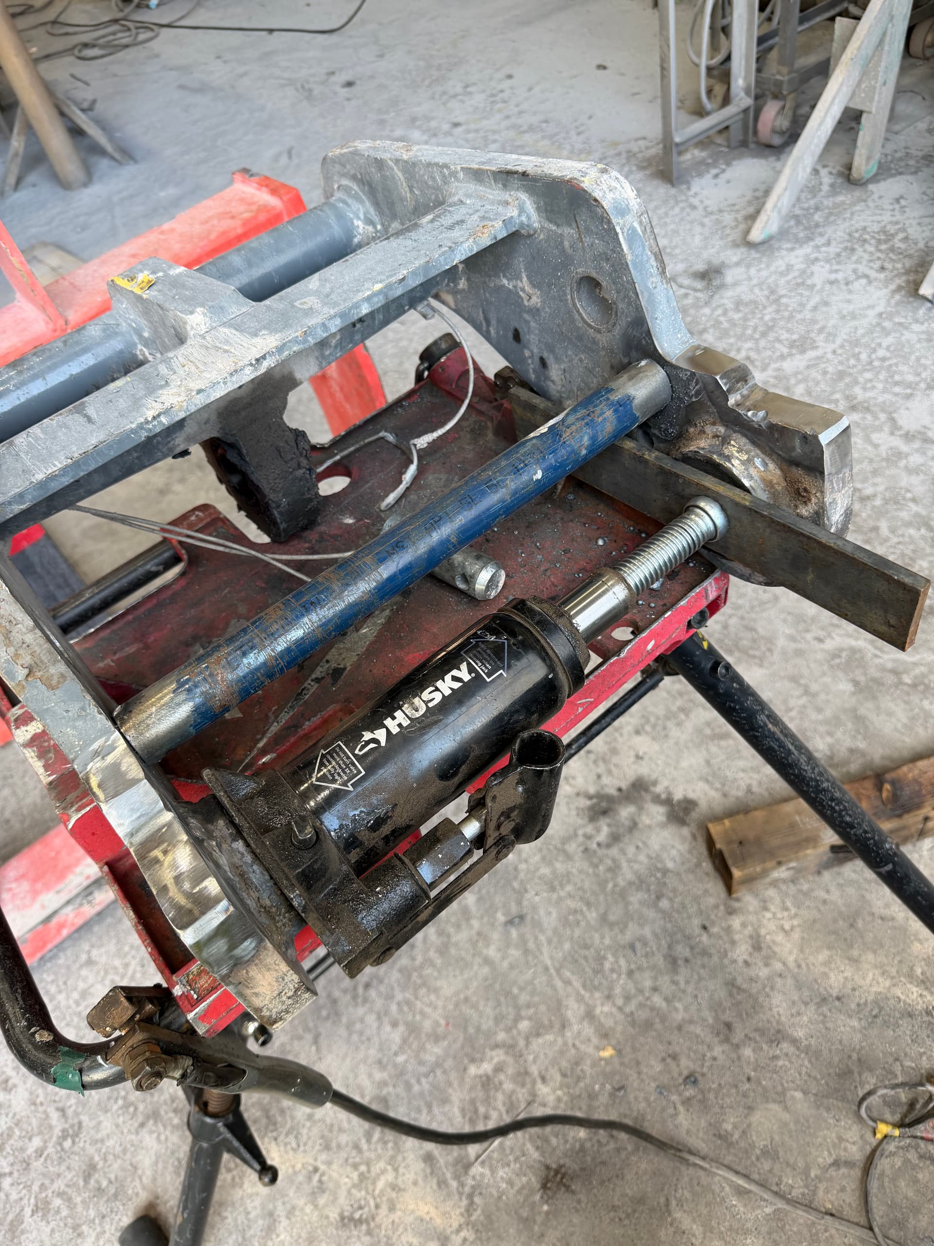Gallery photos for 10K Forklift Carrier Repair at the Clark Mine: Image #5