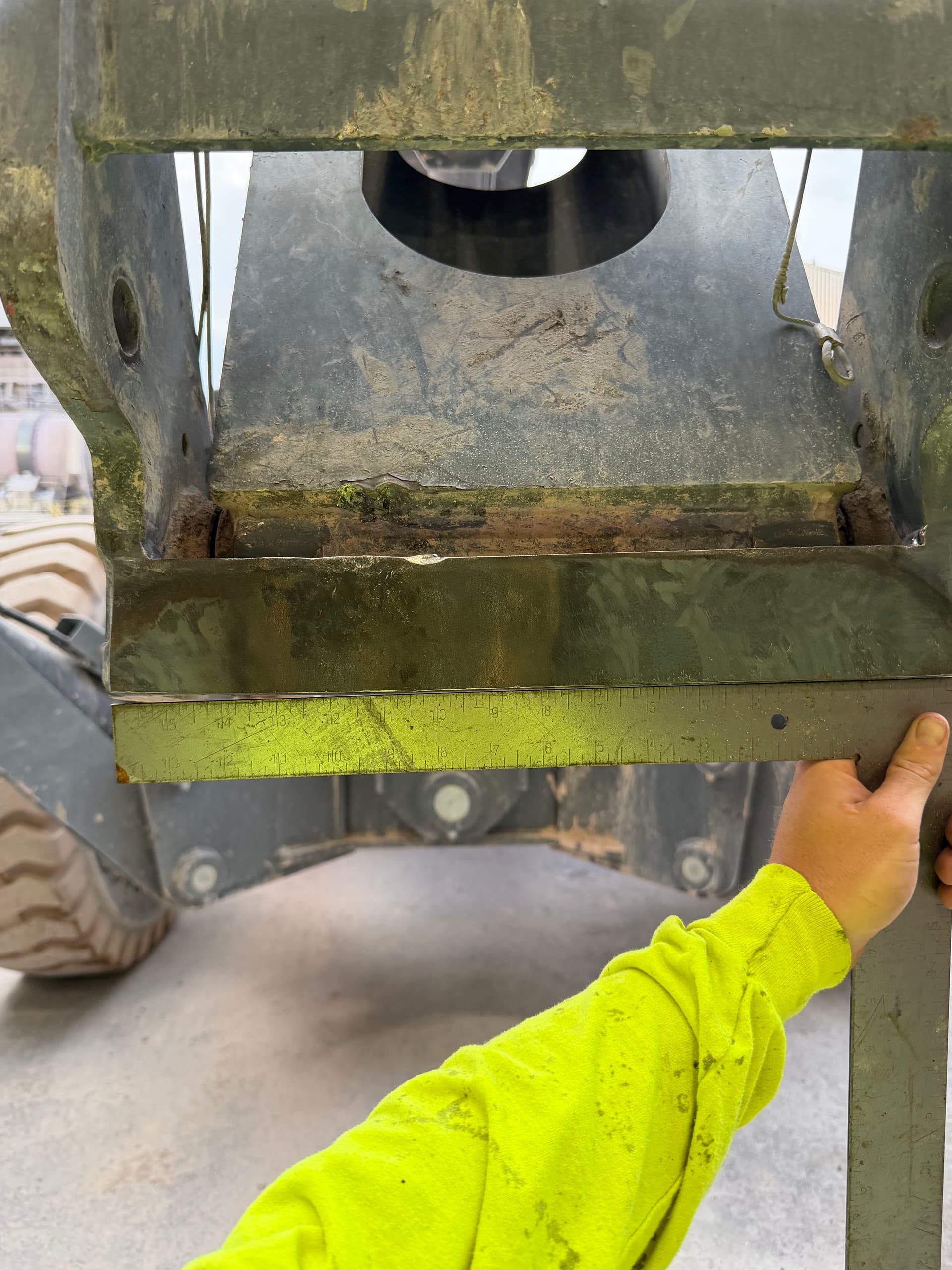 Gallery photos for 10K Forklift Carrier Repair at the Clark Mine: Image #8