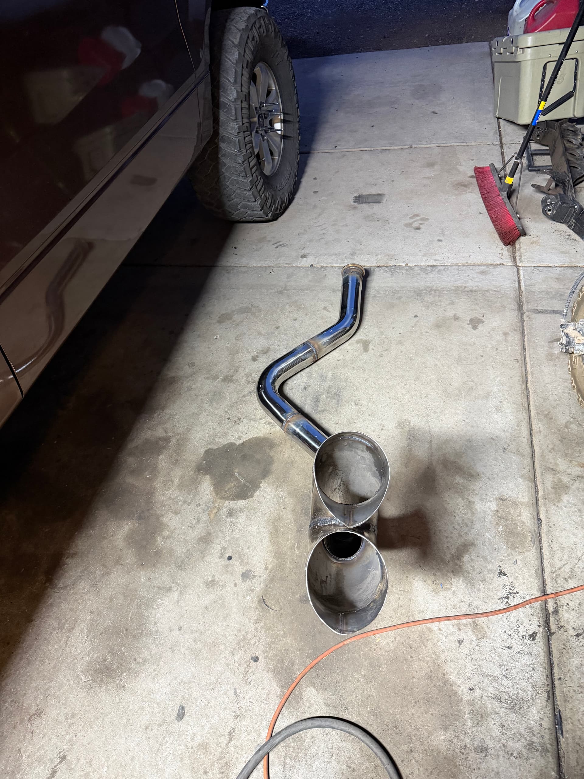 Gallery photos for Custom Stainless 3-Inch Straight Pipe Build with Dual Teardrop Tips: Image #2
